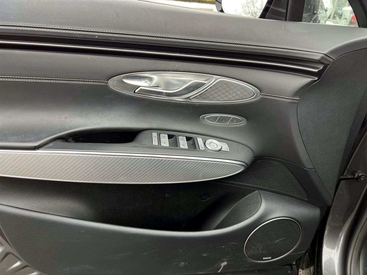 Genesis GV70 2.5T AWD 2023