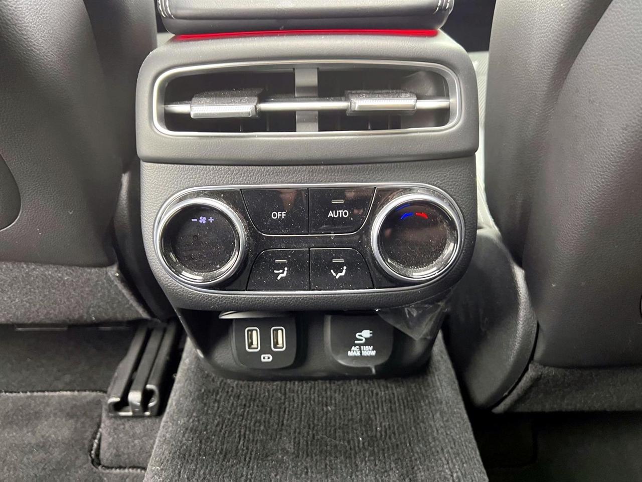 Genesis GV70 2.5T AWD 2023