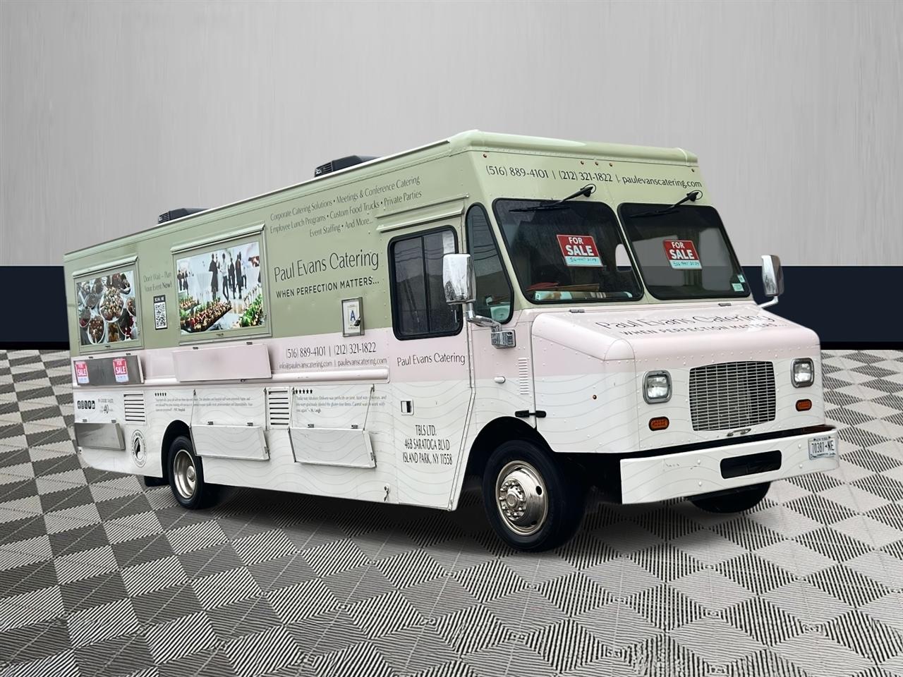 Ford F-59 Commercial Stripped Chassis 158" WB 2022