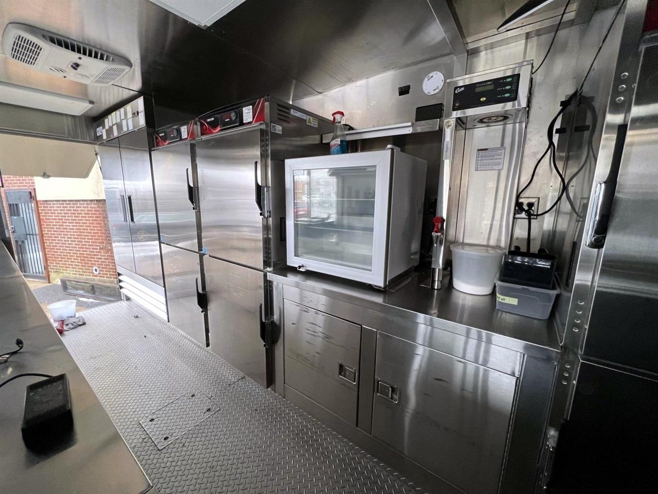 Ford F-59 Commercial Stripped Chassis 158" WB 2022