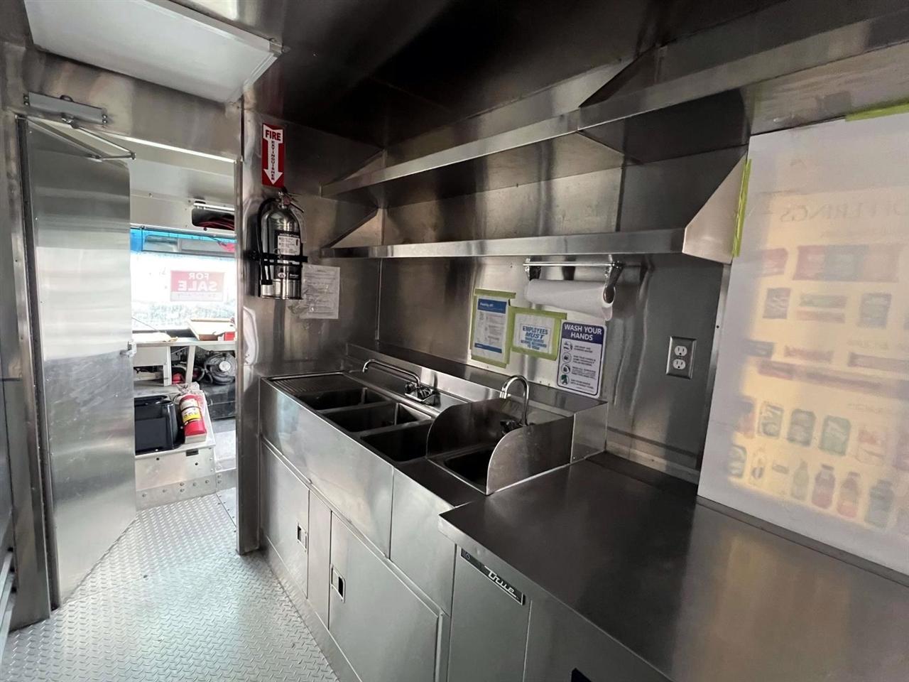 Ford F-59 Commercial Stripped Chassis 158" WB 2022