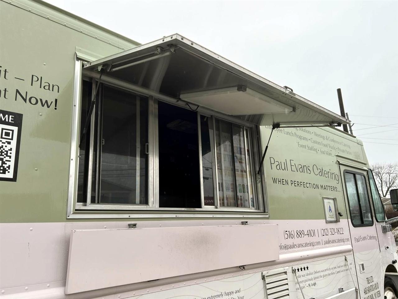 Ford F-59 Commercial Stripped Chassis 158" WB 2022