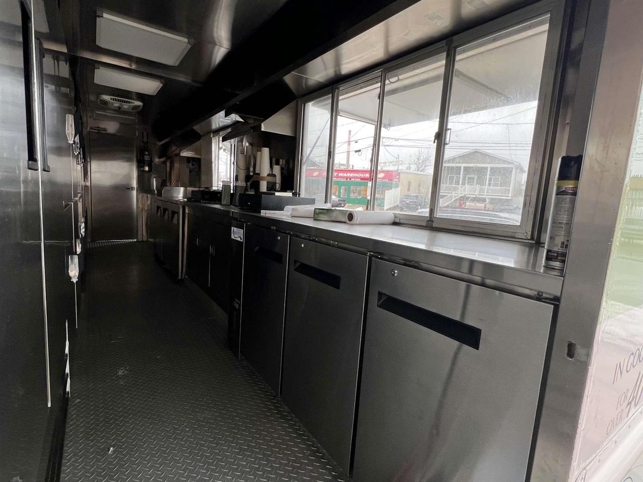 Ford F-59 Commercial Stripped Chassis 158" WB 2022