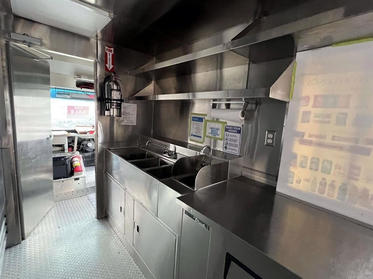 Ford F-59 Commercial Stripped Chassis 158" WB 2022