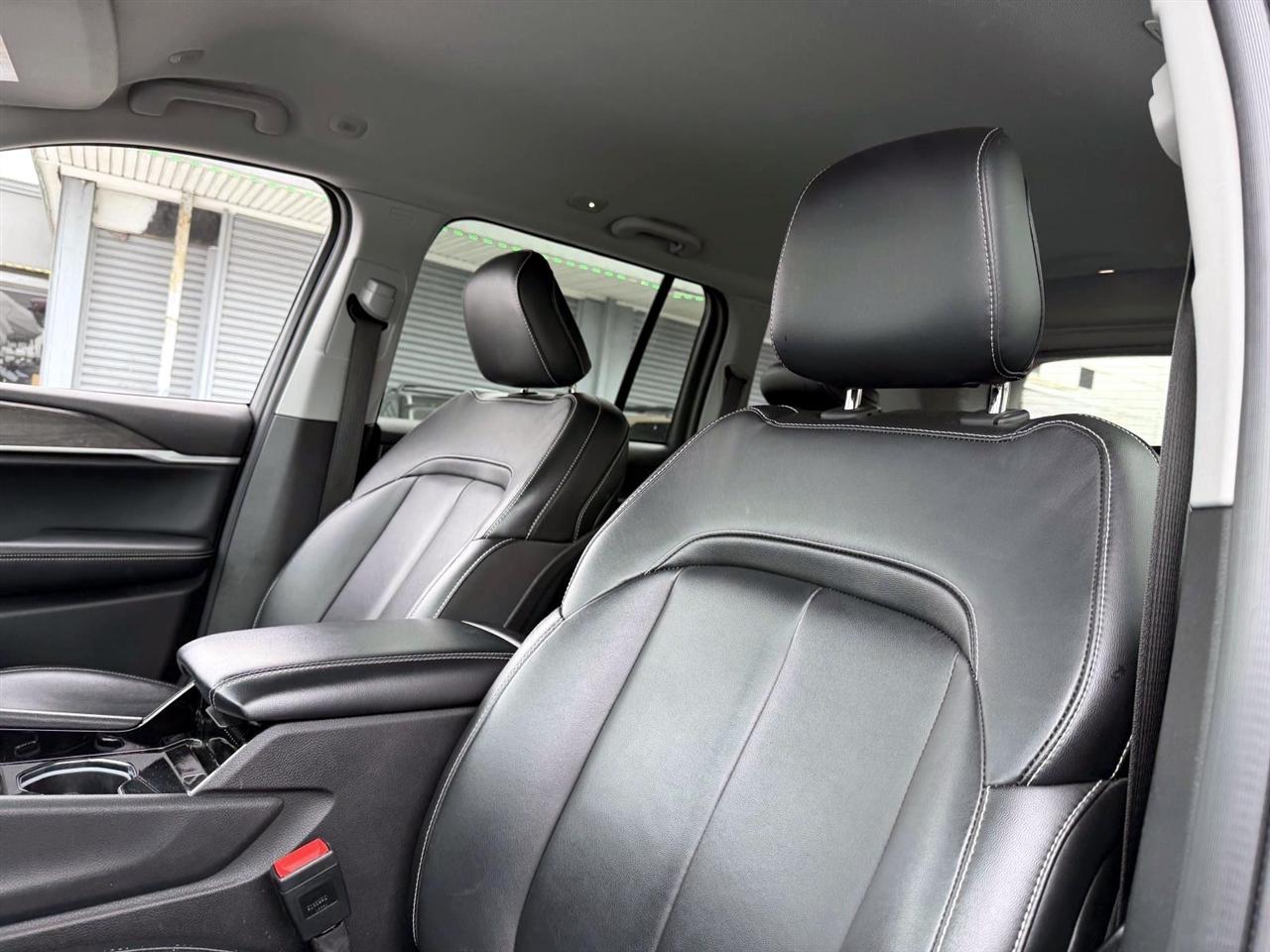 Jeep Grand Cherokee Limited 4x4 2023