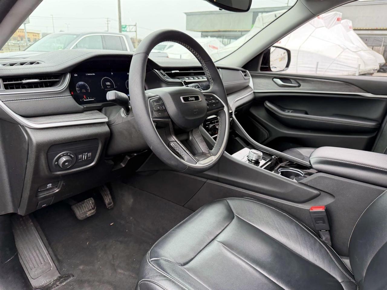 Jeep Grand Cherokee Limited 4x4 2023