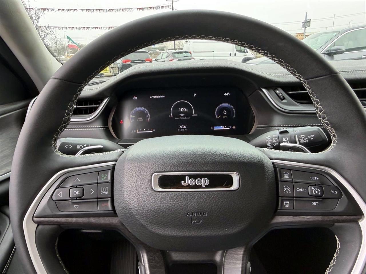 Jeep Grand Cherokee Limited 4x4 2023