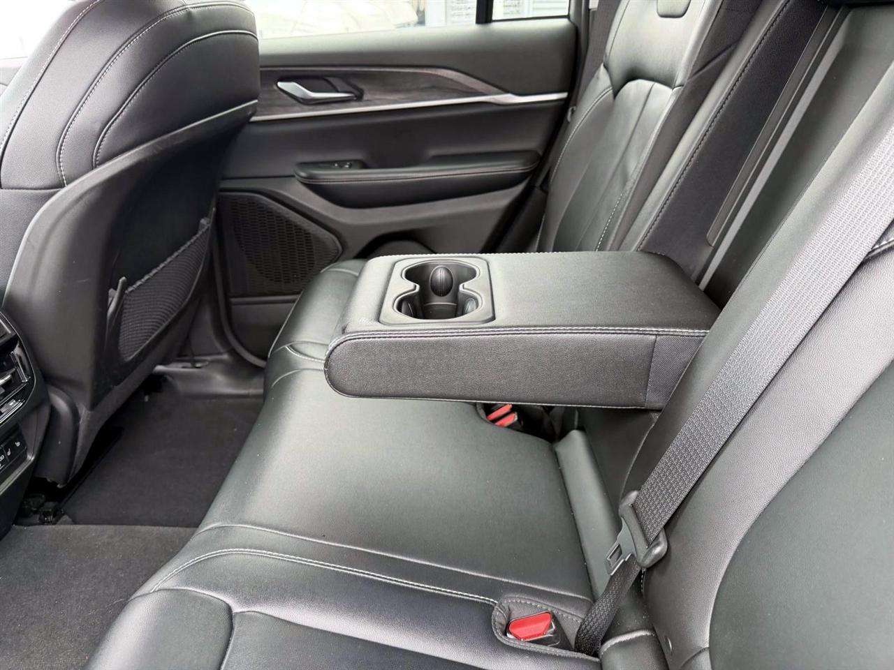 Jeep Grand Cherokee Limited 4x4 2023