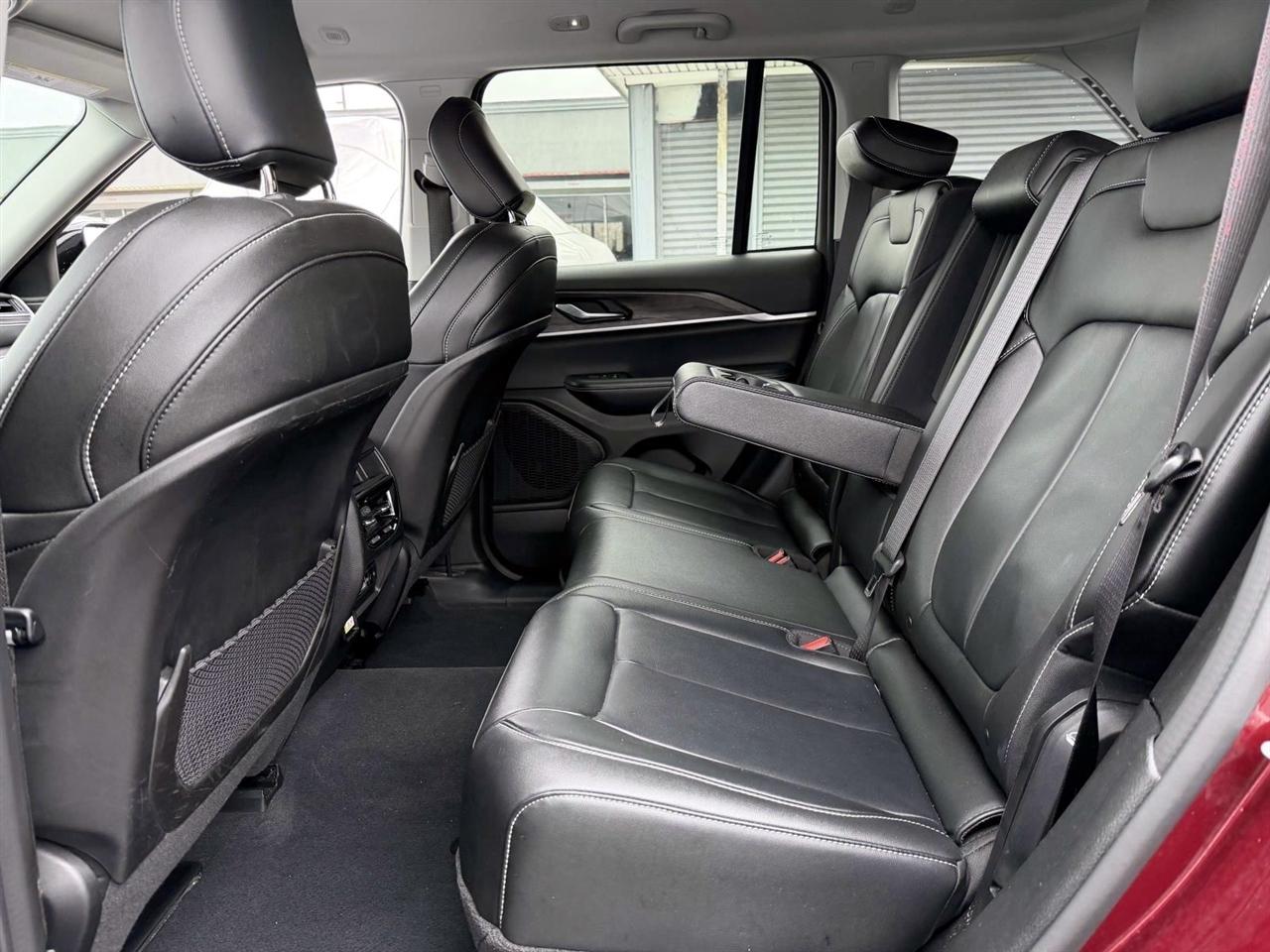 Jeep Grand Cherokee Limited 4x4 2023