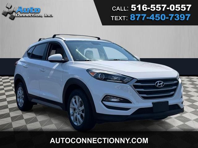 Winter White 2017 Hyundai Tucson 2.0L SE AWD SUV / Crossover All-Wheel Drive Automatic