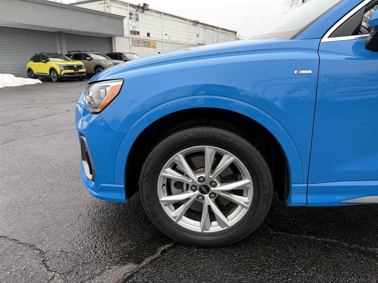 Audi Q3 S line Premium 45 TFSI quattro 2022