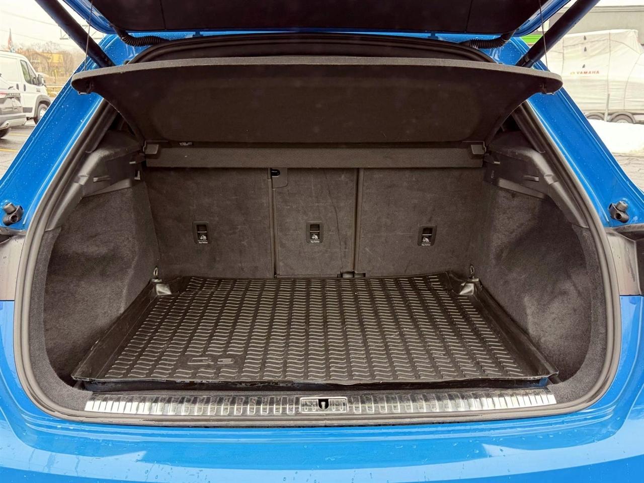 Audi Q3 S line Premium 45 TFSI quattro 2022