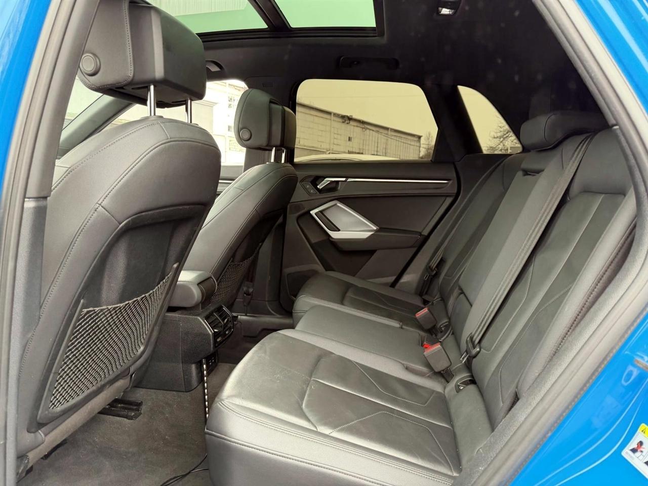 Audi Q3 S line Premium 45 TFSI quattro 2022