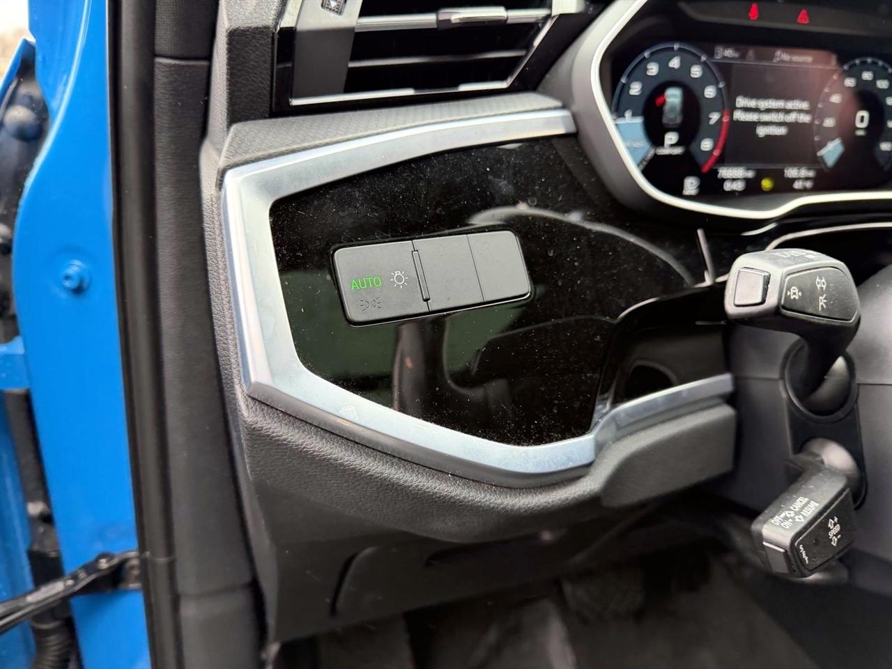 Audi Q3 S line Premium 45 TFSI quattro 2022