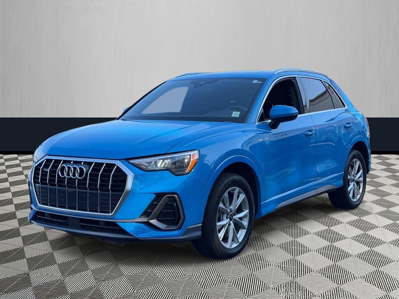 Audi Q3 S line Premium 45 TFSI quattro 2022