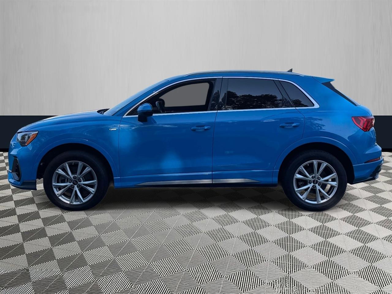 Audi Q3 S line Premium 45 TFSI quattro 2022