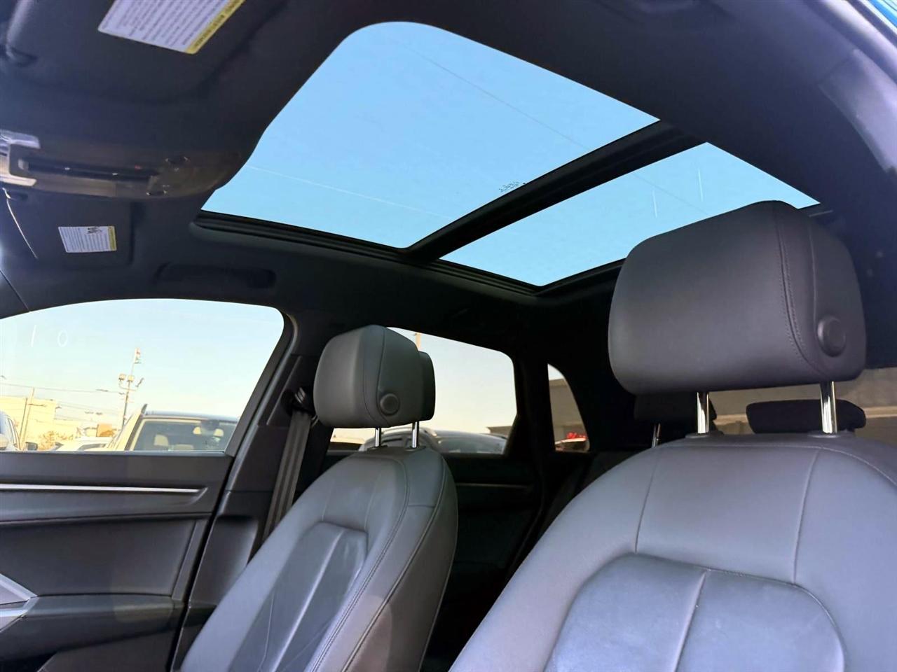 Audi Q3 S line Premium 45 TFSI quattro 2022