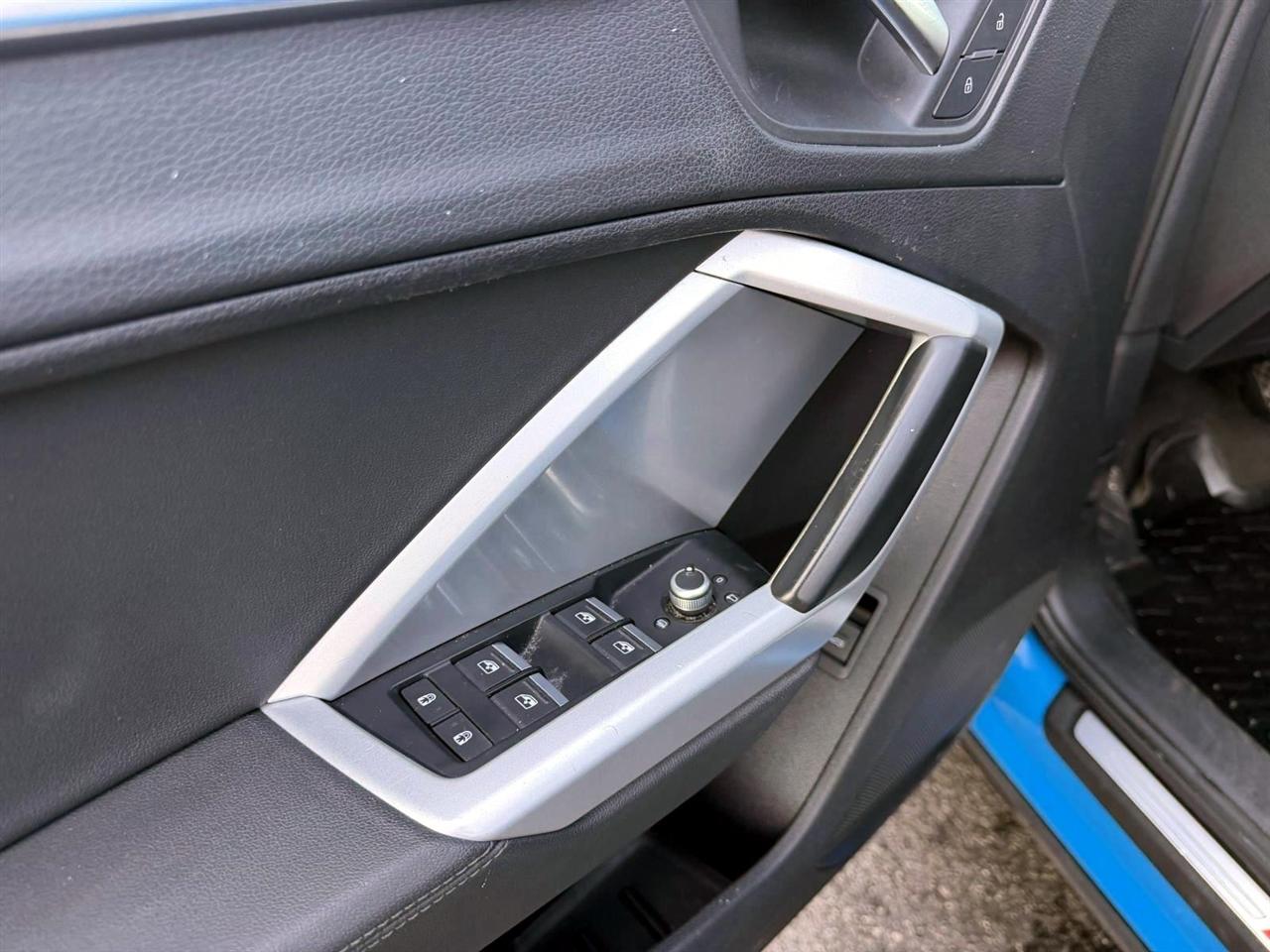 Audi Q3 S line Premium 45 TFSI quattro 2022