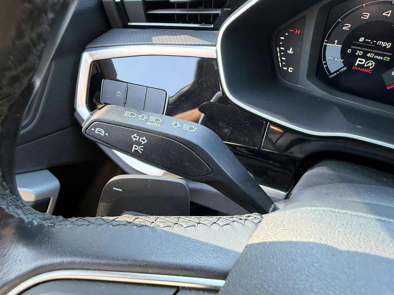 Audi Q3 S line Premium 45 TFSI quattro 2022