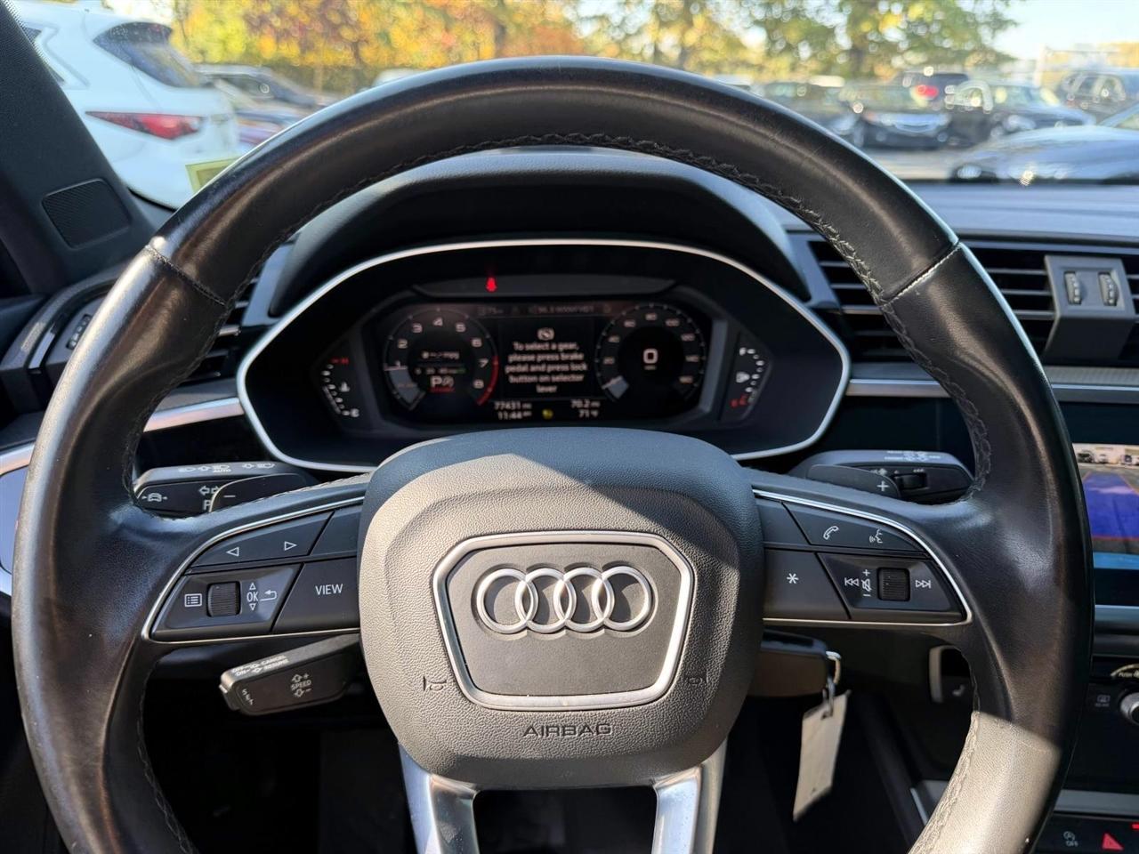 Audi Q3 S line Premium 45 TFSI quattro 2022