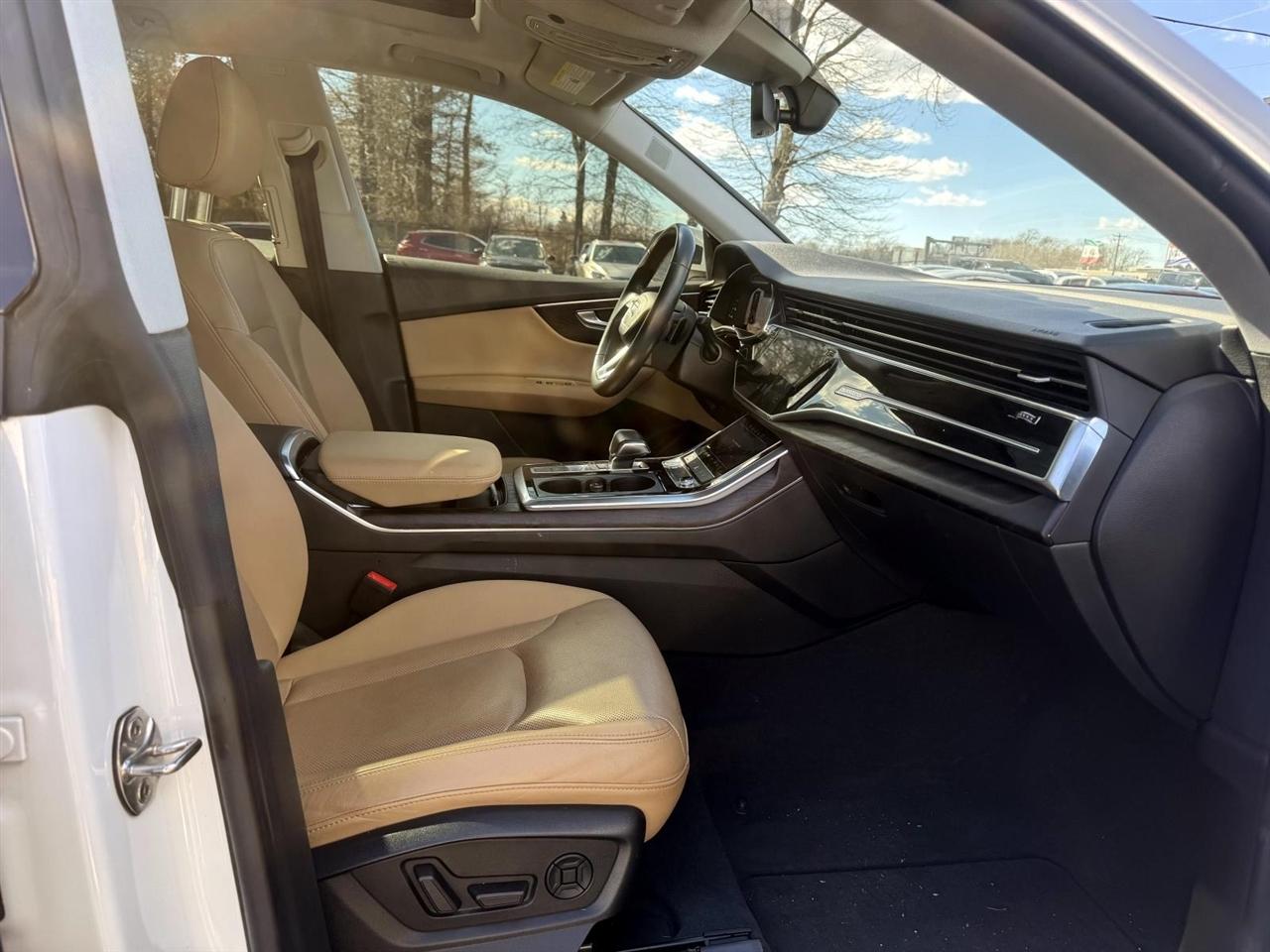 Audi Q8 Premium Plus 55 TFSI quattro 2019