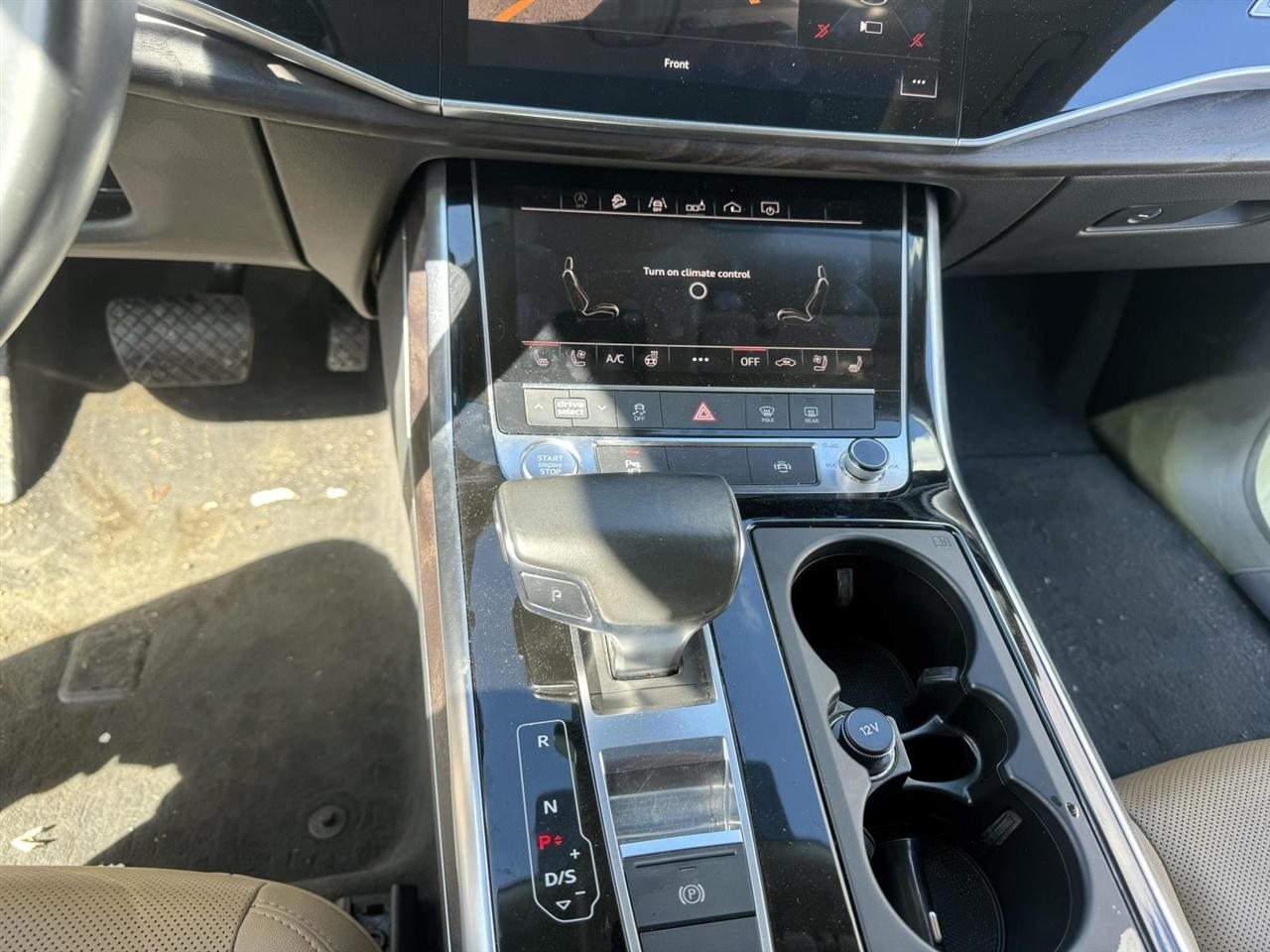 Audi Q8 Premium Plus 55 TFSI quattro 2019