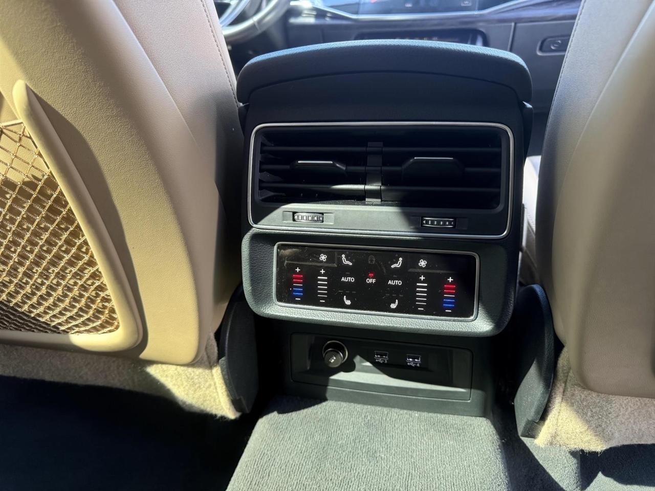 Audi Q8 Premium Plus 55 TFSI quattro 2019