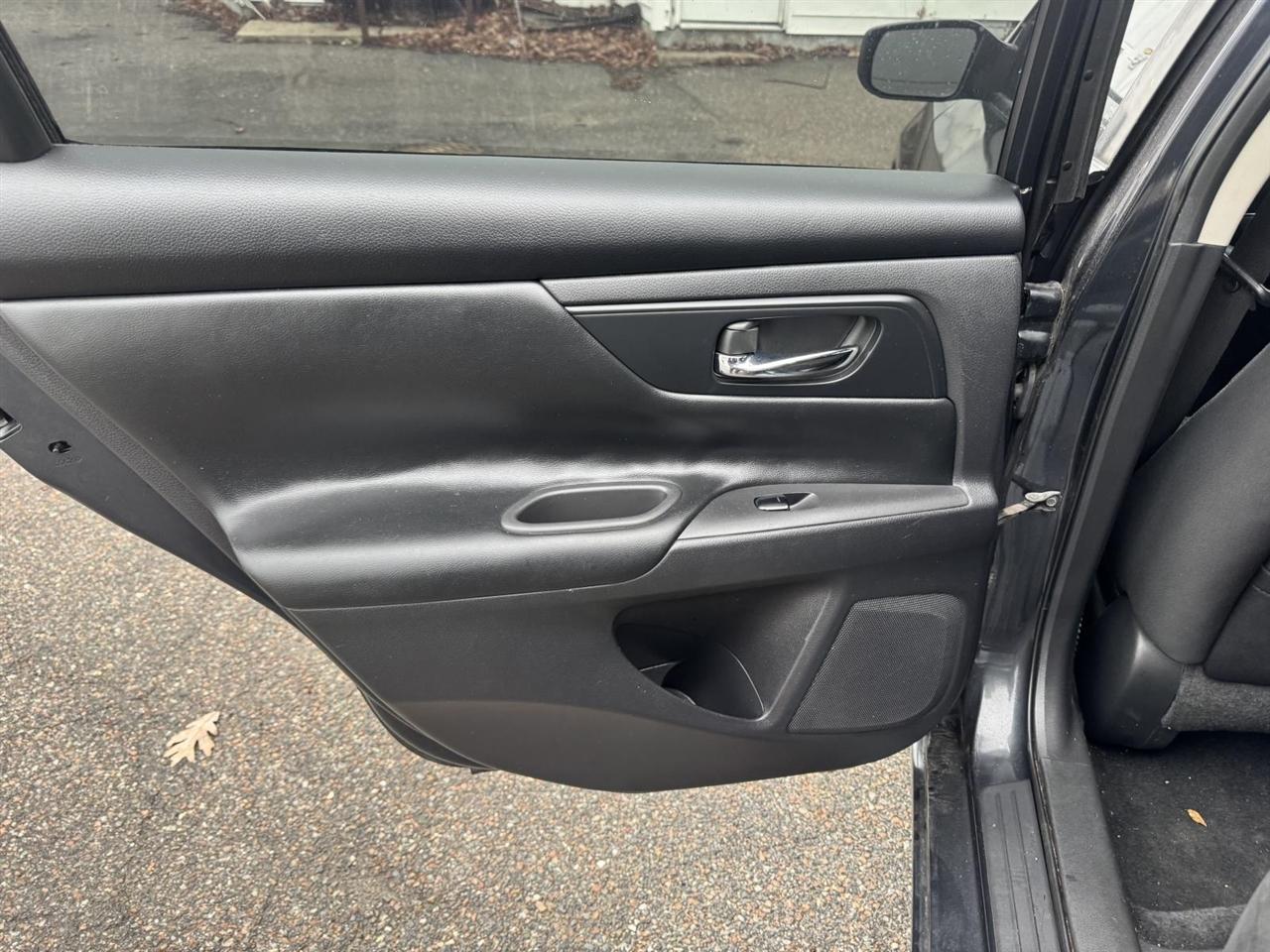 Nissan Altima 2.5 S Sedan 2017