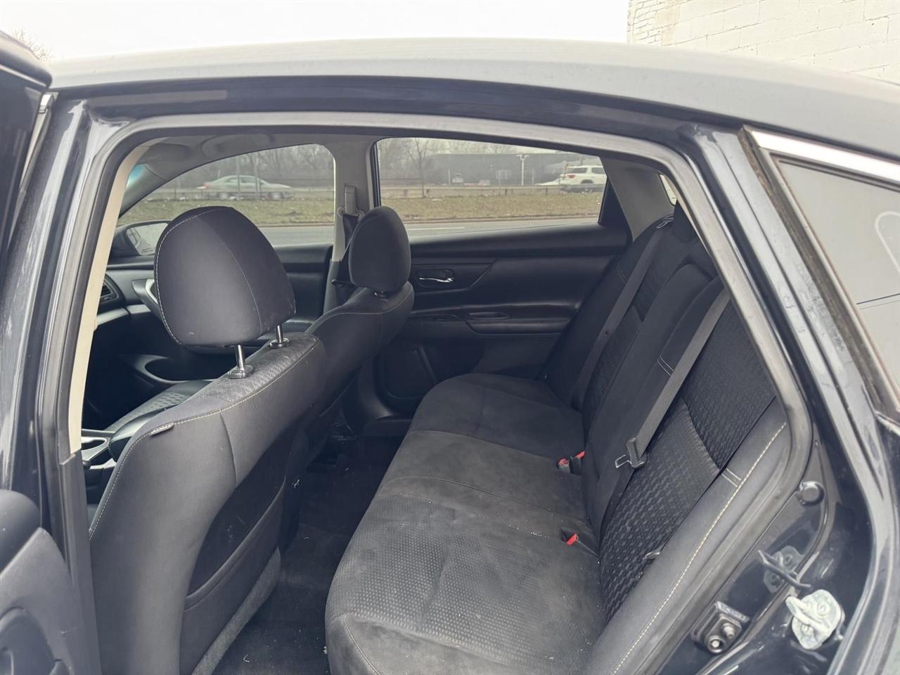 Nissan Altima 2.5 S Sedan 2017