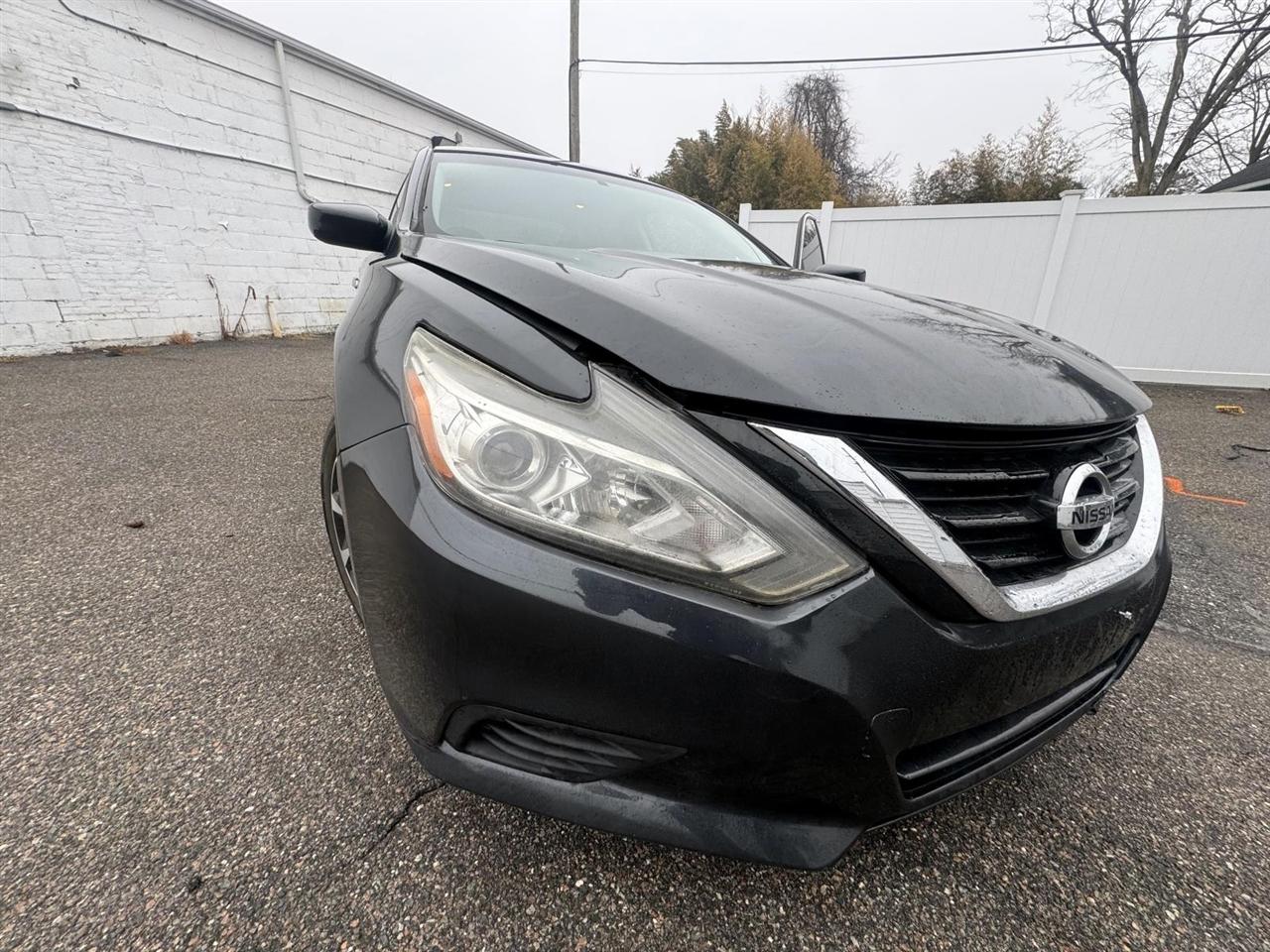 Nissan Altima 2.5 S Sedan 2017