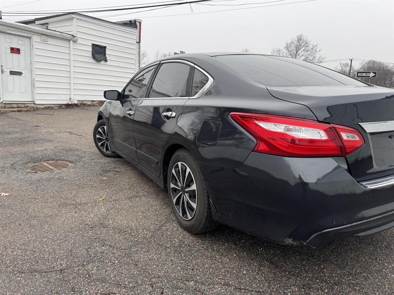 Nissan Altima 2.5 S Sedan 2017