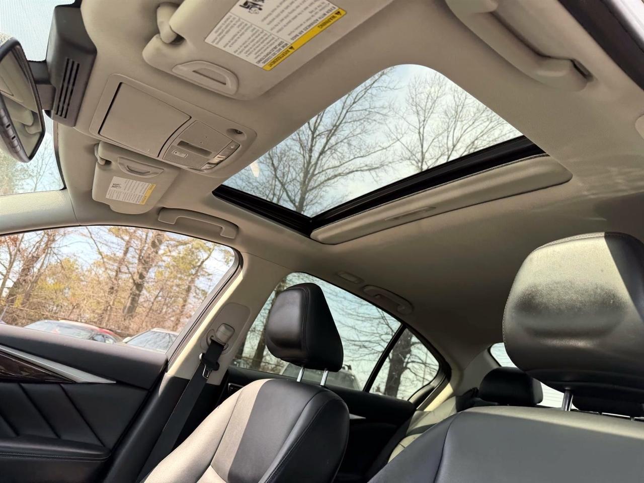 Infiniti Q50 3.0t LUXE AWD 2018