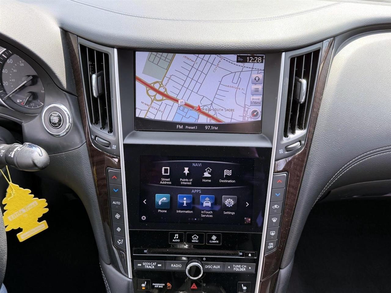 Infiniti Q50 3.0t LUXE AWD 2018