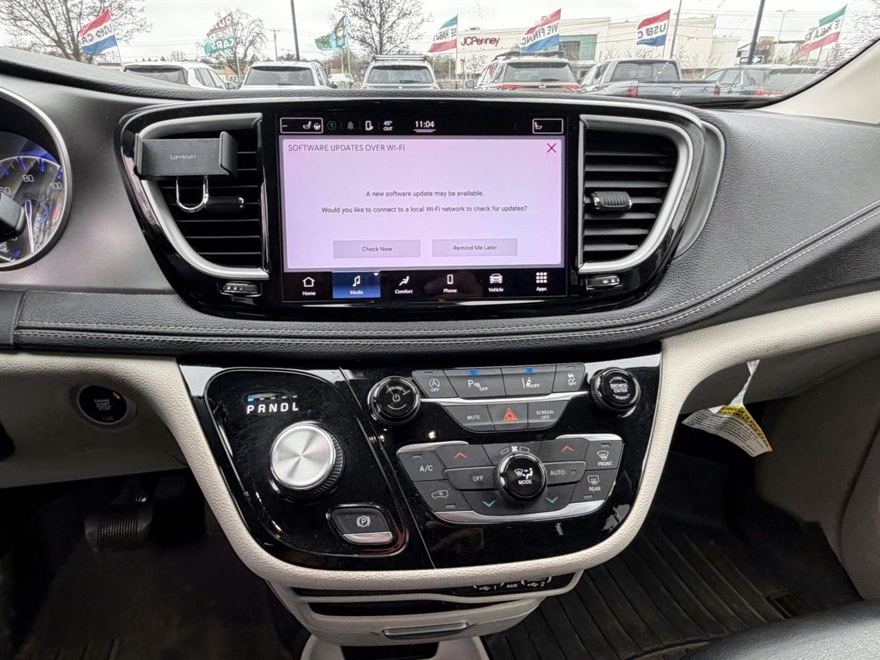 Chrysler Pacifica Touring L FWD 2022