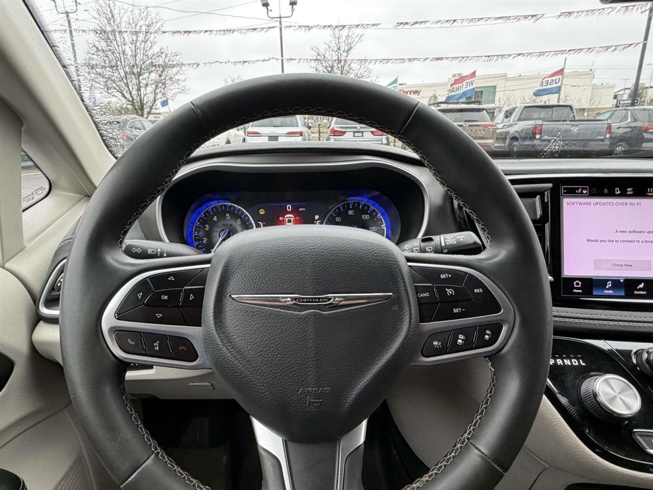 Chrysler Pacifica Touring L FWD 2022