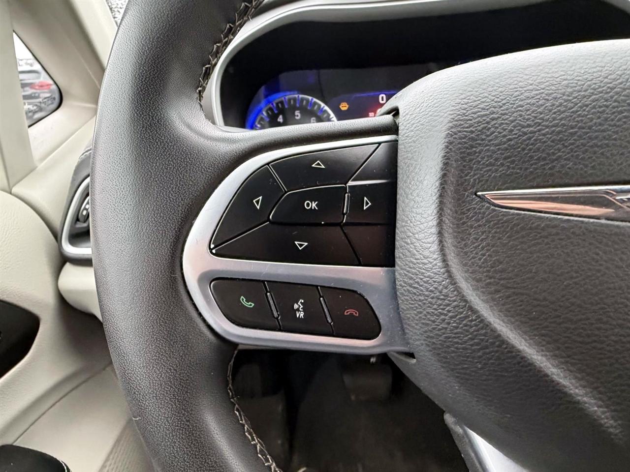 Chrysler Pacifica Touring L FWD 2022