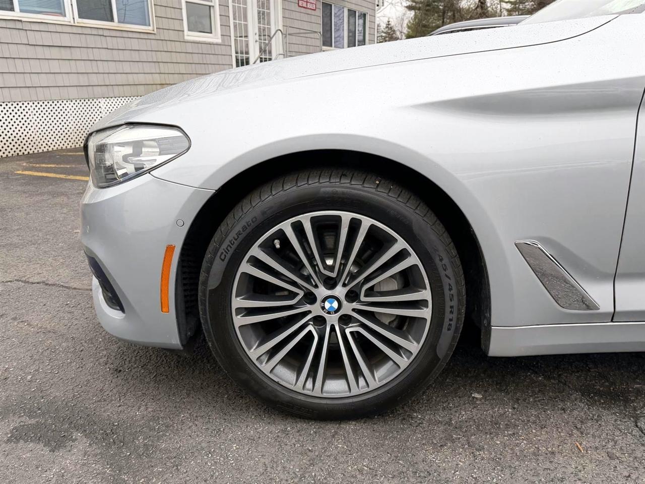 BMW 5 Series 530i xDrive Sedan 2018