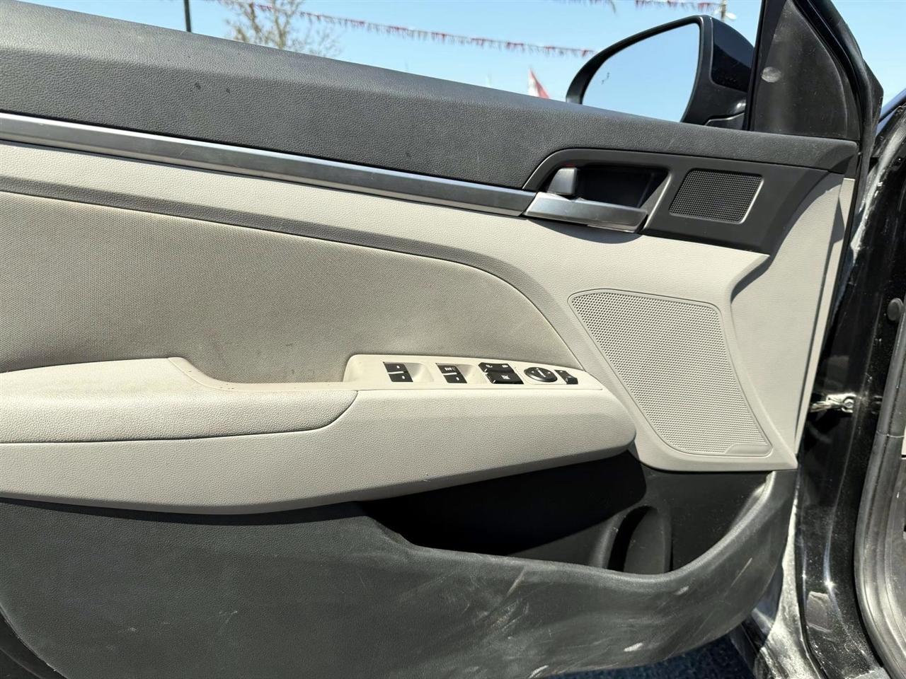 Hyundai Elantra SEL IVT SULEV 2020