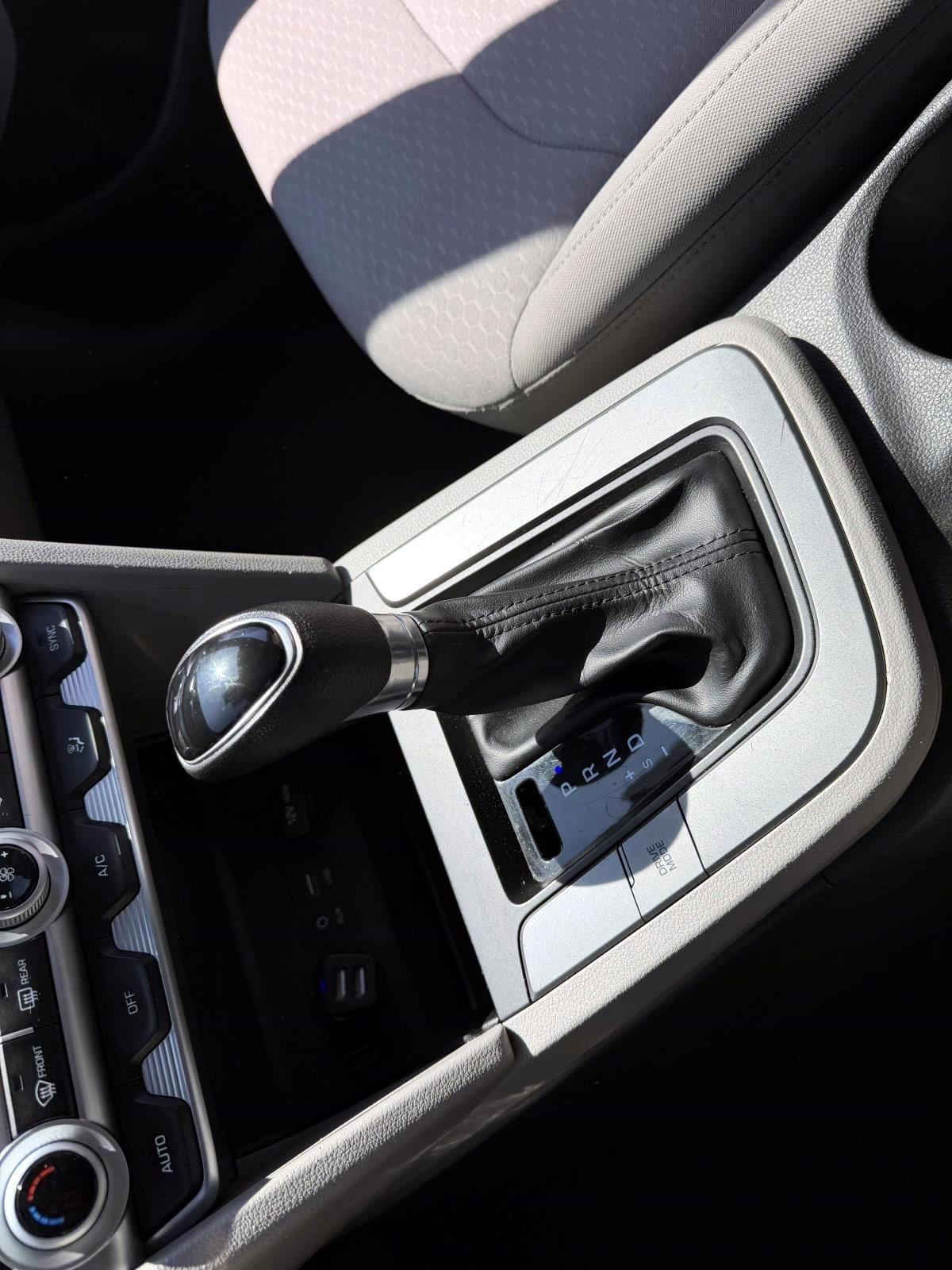 Hyundai Elantra SEL IVT SULEV 2020