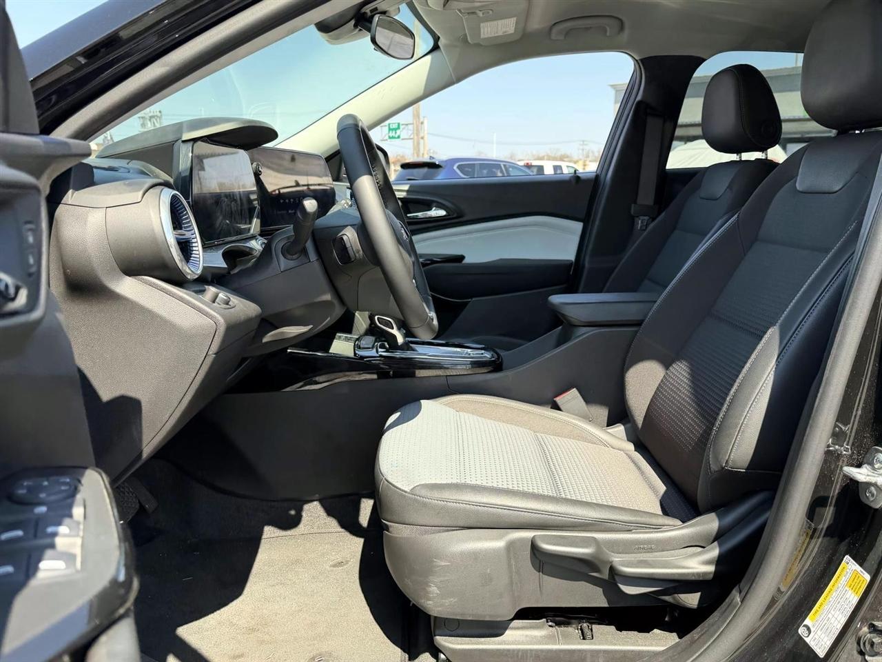 Chevrolet Trax FWD 4dr LT 2025