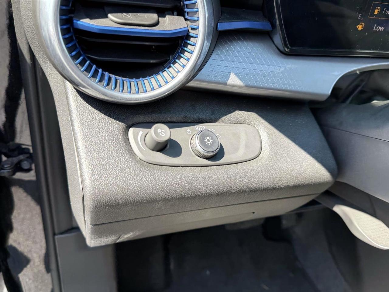 Chevrolet Trax FWD 4dr LT 2025