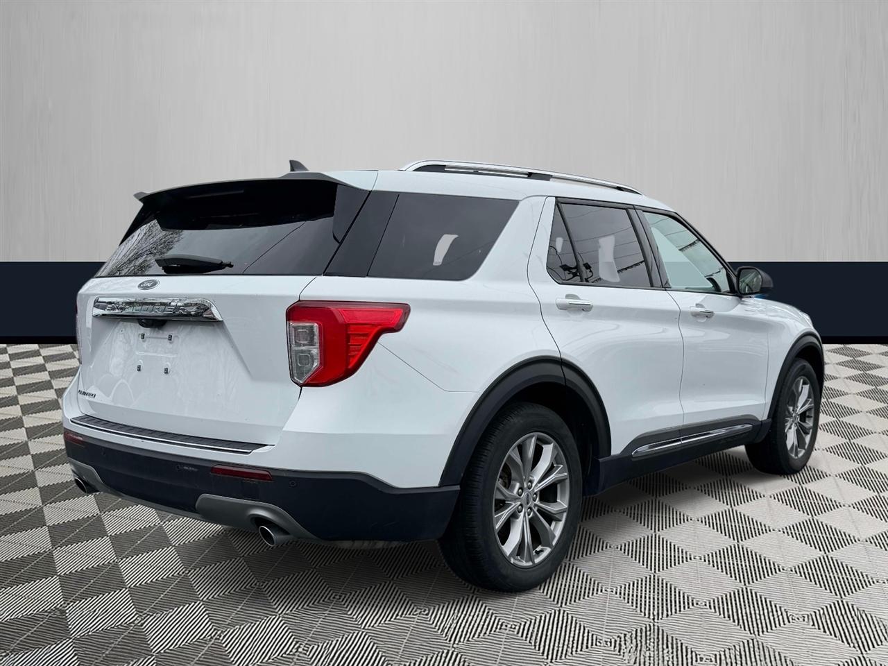 Ford Explorer Limited RWD 2023