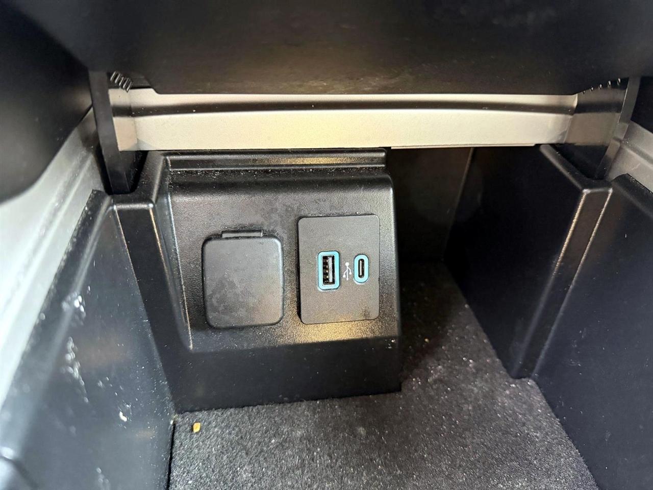 Ford Explorer Limited RWD 2023