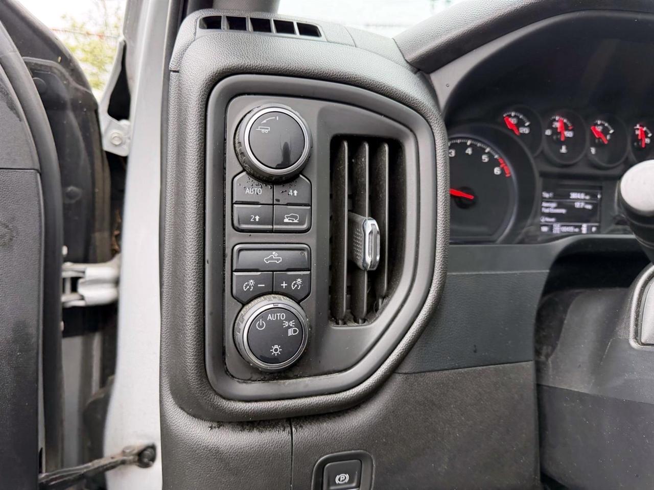 Chevrolet Silverado 1500 LTD 4WD Crew Cab 147" Custom 2022