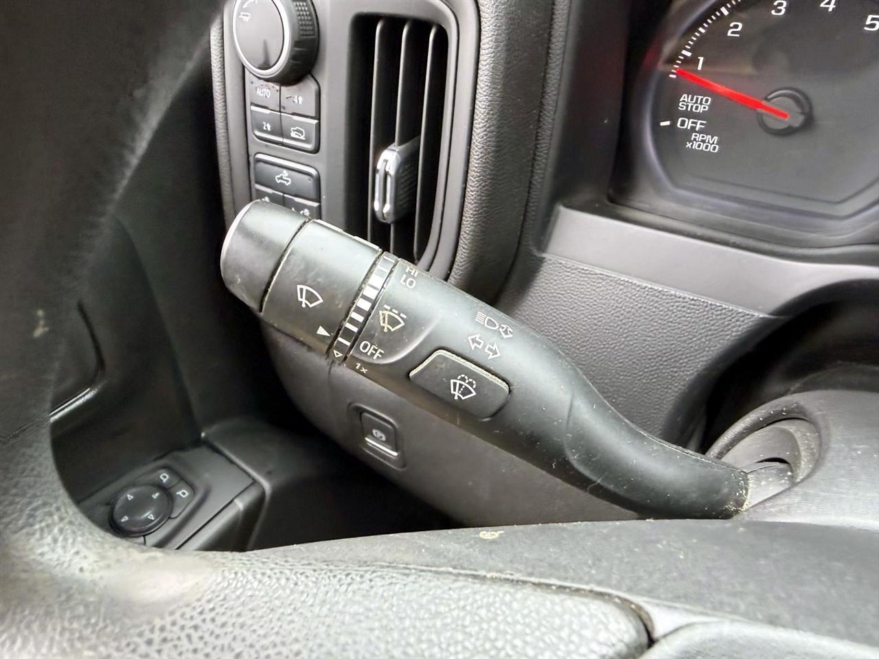 Chevrolet Silverado 1500 LTD 4WD Crew Cab 147" Custom 2022