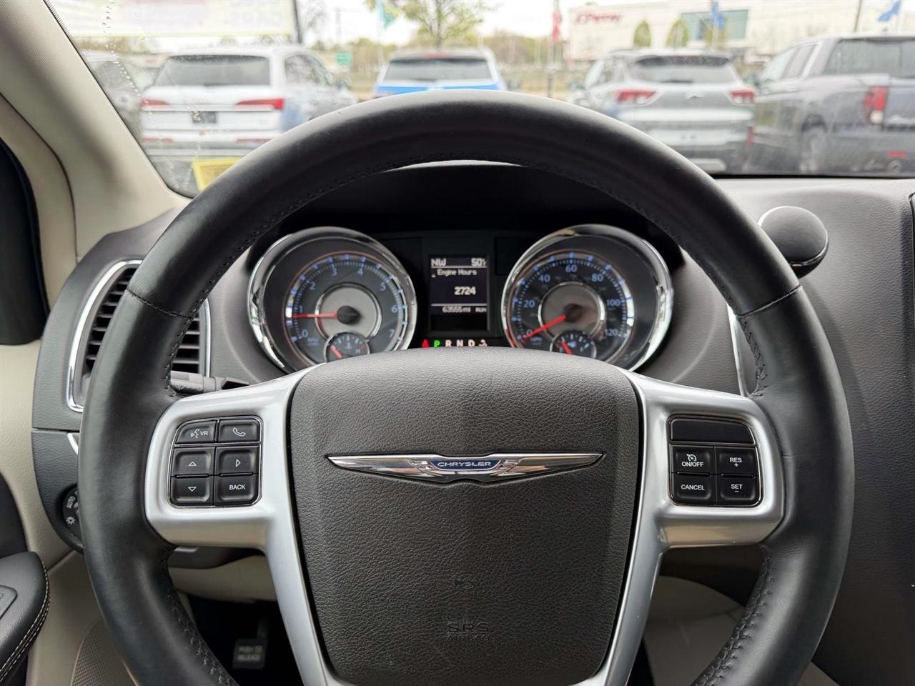 Chrysler Town & Country 4dr Wgn Touring-L 2013