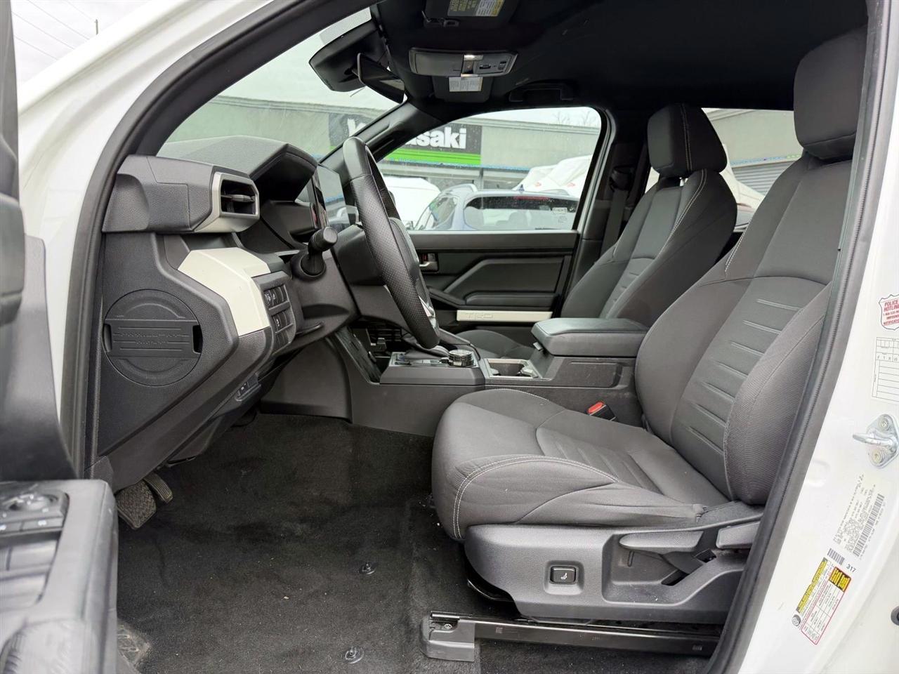 Toyota Tacoma 4WD TRD Off Road Double Cab 5' Bed MT (Natl) 2024