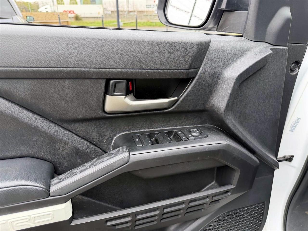 Toyota Tacoma 4WD TRD Off Road Double Cab 5' Bed MT (Natl) 2024