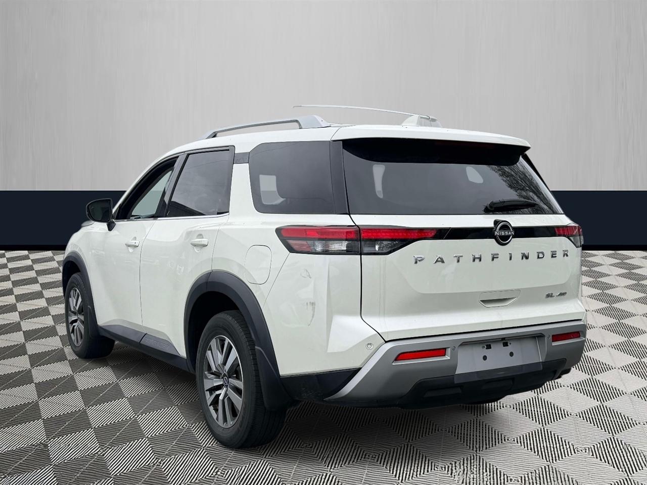 Nissan Pathfinder SL 4WD 2022