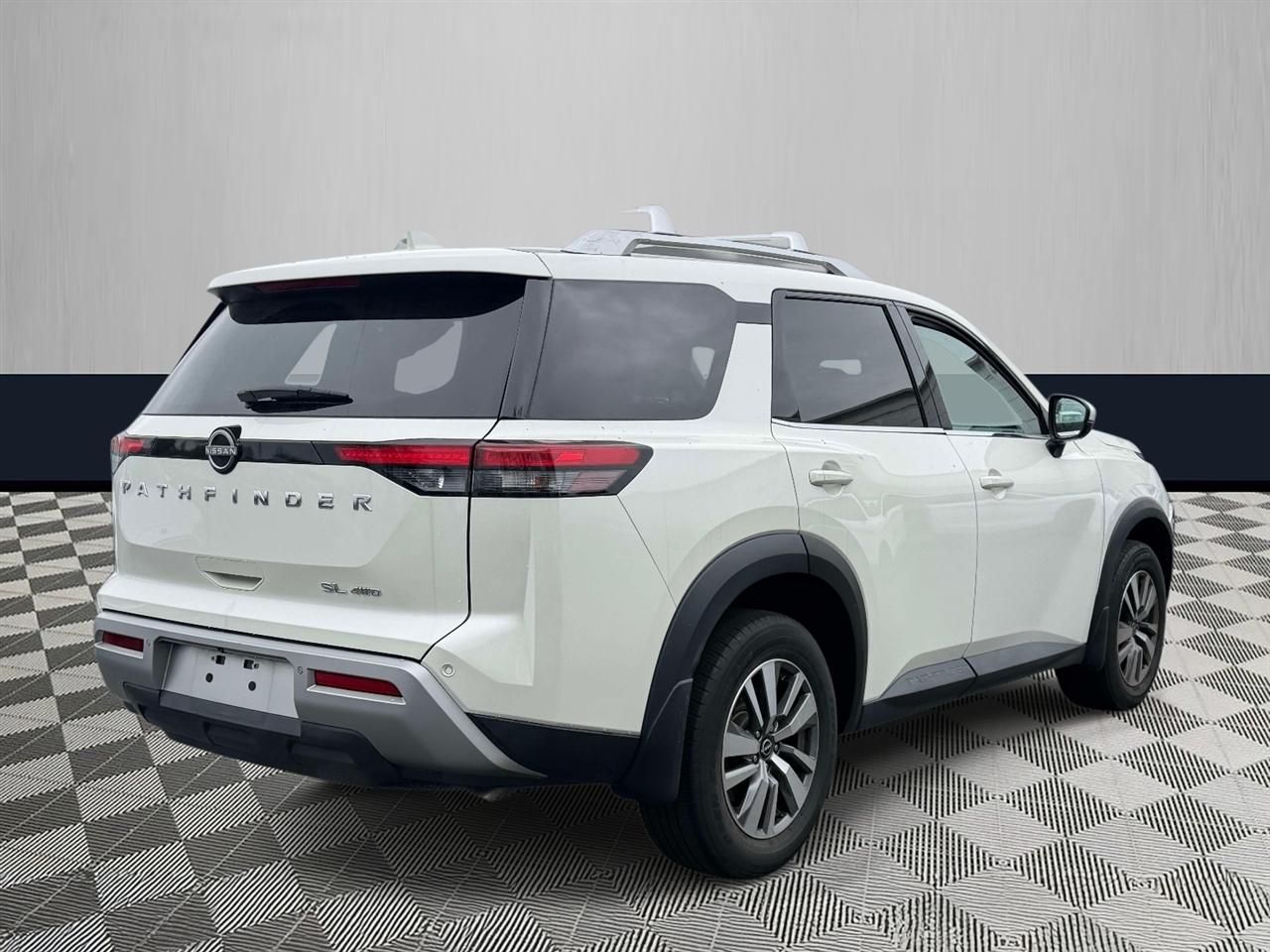 Nissan Pathfinder SL 4WD 2022